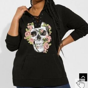 🆕️☠️ SKULL & FLORAL FLEECE LACE UP SIDE SLIT HOODIE☠️
